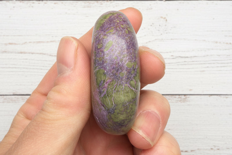 Atlantisite Stichtite Palmstone 62 grams AP11