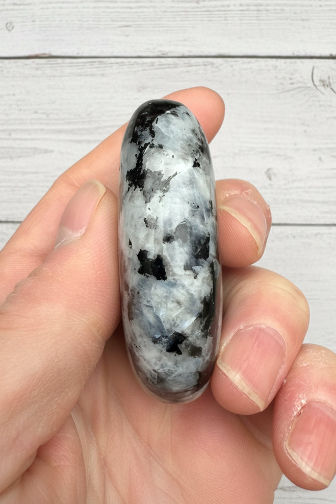 Rainbow Moonstone Palmstone 106 grams RMP08