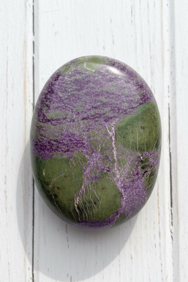 Atlantisite Stichtite Palmstone 90 grams AP05