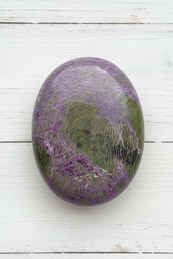 Atlantisite Stichtite Palmstone 90 grams AP05