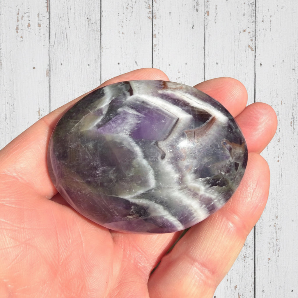 Dream Amethyst Palmstone 102 grams NNAP01