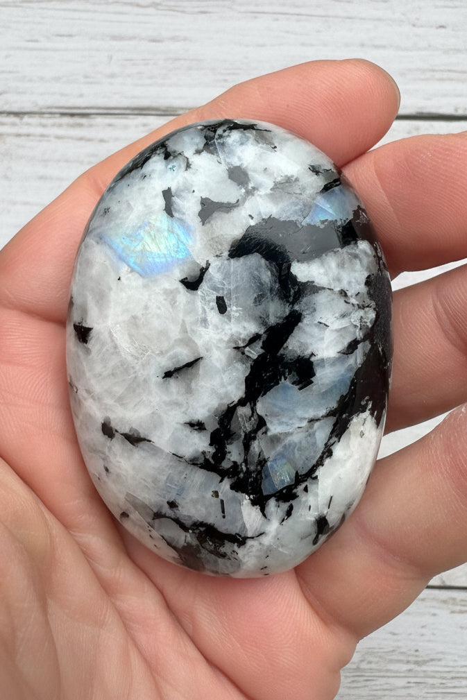 Rainbow Moonstone Palmstone 101 grams RMP10