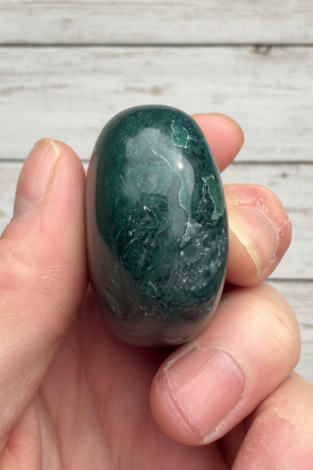 Moss Agate Palmstone 109 gram MAP06