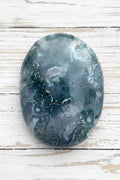Moss Agate Palmstone 121 grams MAP04