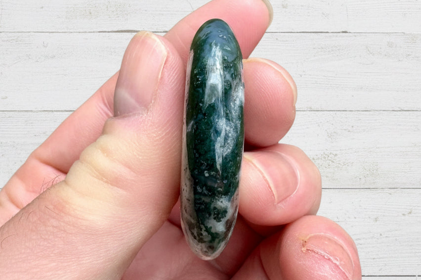 Moss Agate Palmstone 33 grams MAP3