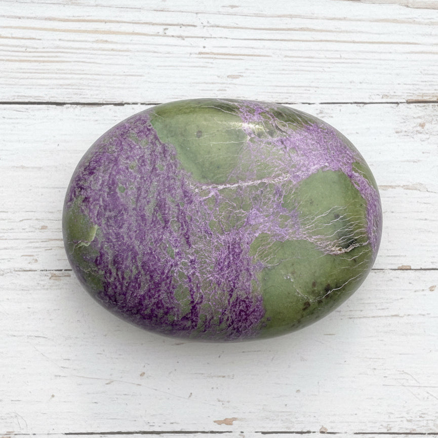 Atlantisite Stichtite Palmstone 90 grams AP05