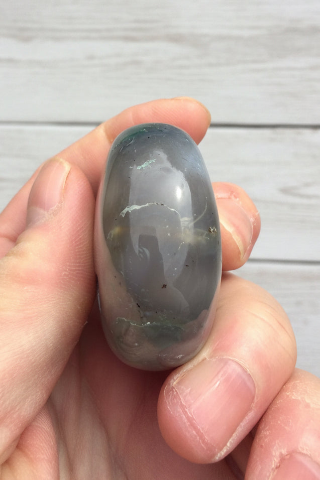 Moss Agate Palmstone 112 grams MAP01