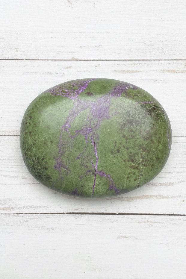 Atlantisite Stichtite Palmstone 89 grams AP09