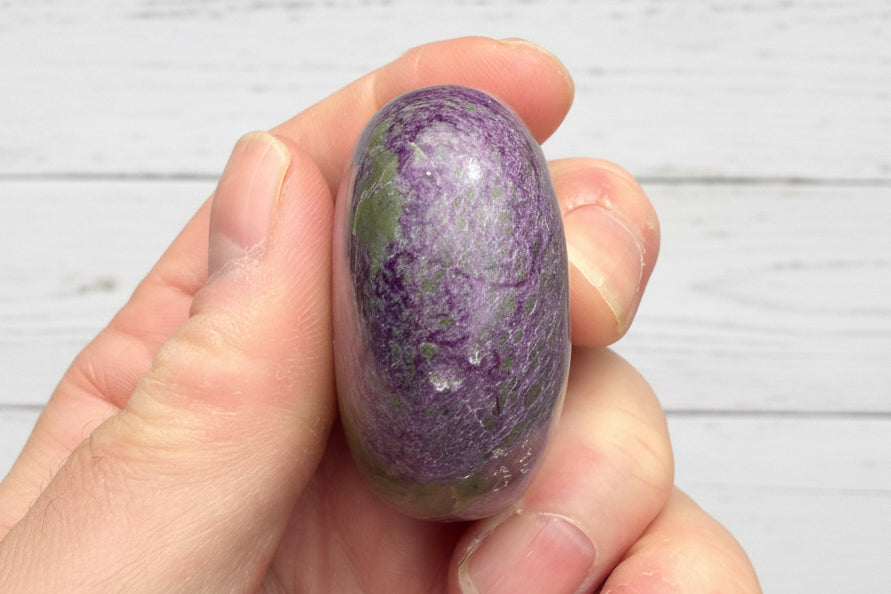 Atlantisite Stichtite Palmstone 90 grams AP05
