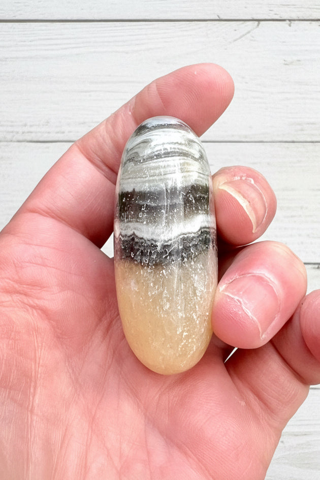 Zebra Calcite Palmstone 87 grams ZCP01