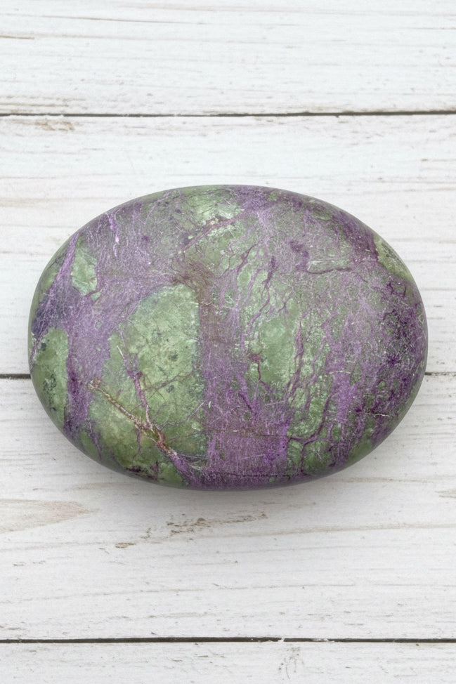 Atlantisite Stichtite Palmstone 108 grams AP01