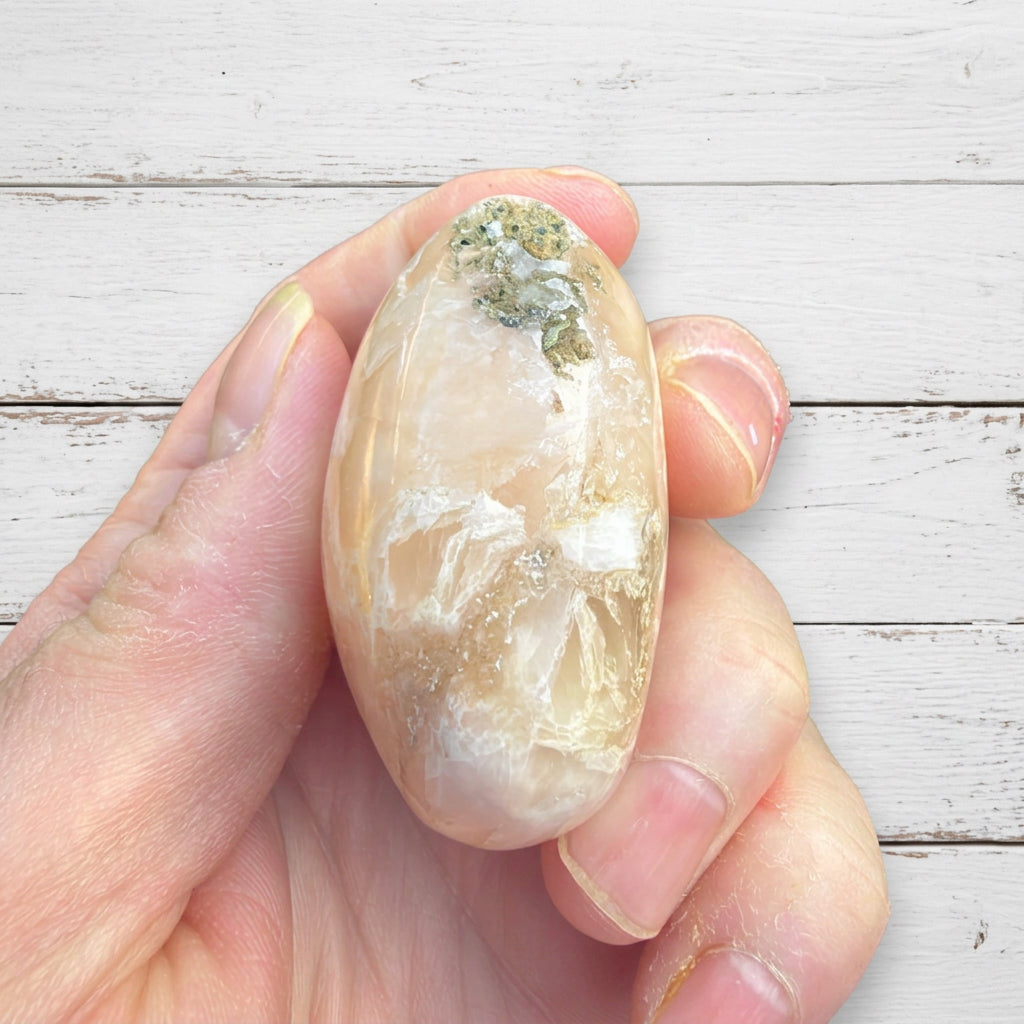 Stilbite Polished Heart with Green Heulandite 93 grams SH03