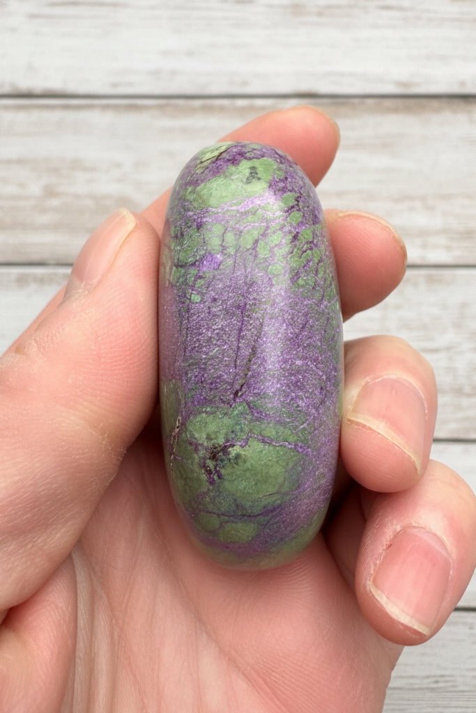 Atlantisite Stichtite Palmstone 108 grams AP01