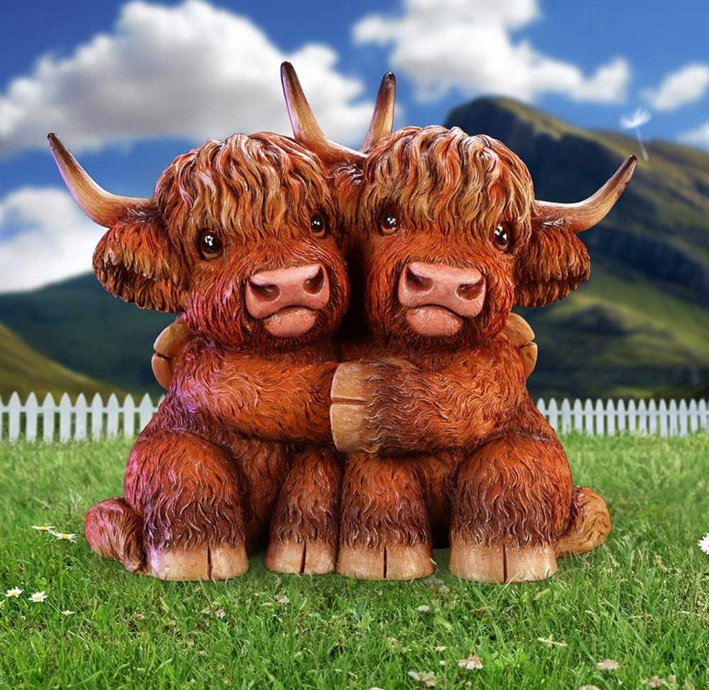 Highland Hug Highland Cow Ornament 14.5cm