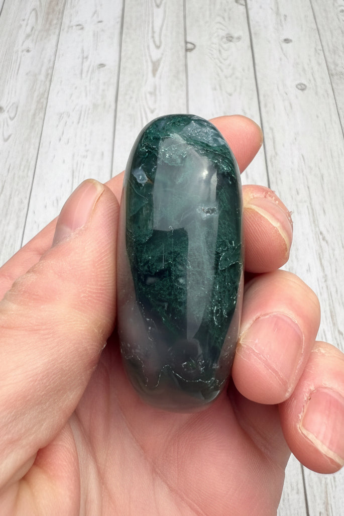 Moss Agate Palmstone 109 gram MAP06