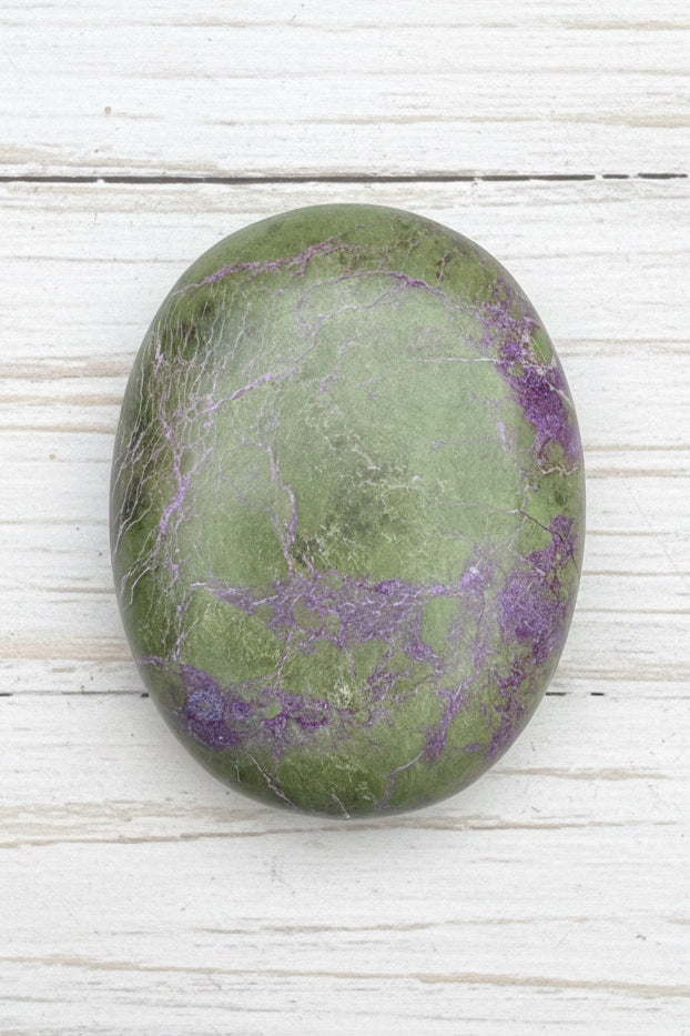 Atlantisite Stichtite Palmstone 89 grams AP09