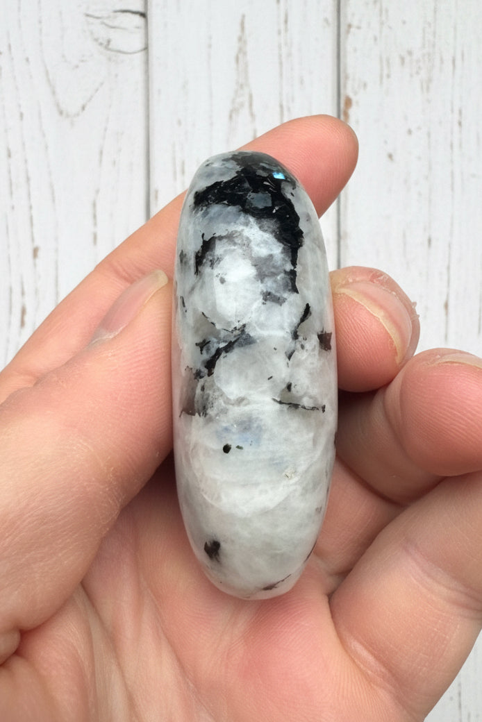 Rainbow Moonstone Palmstone 101 grams RMP10