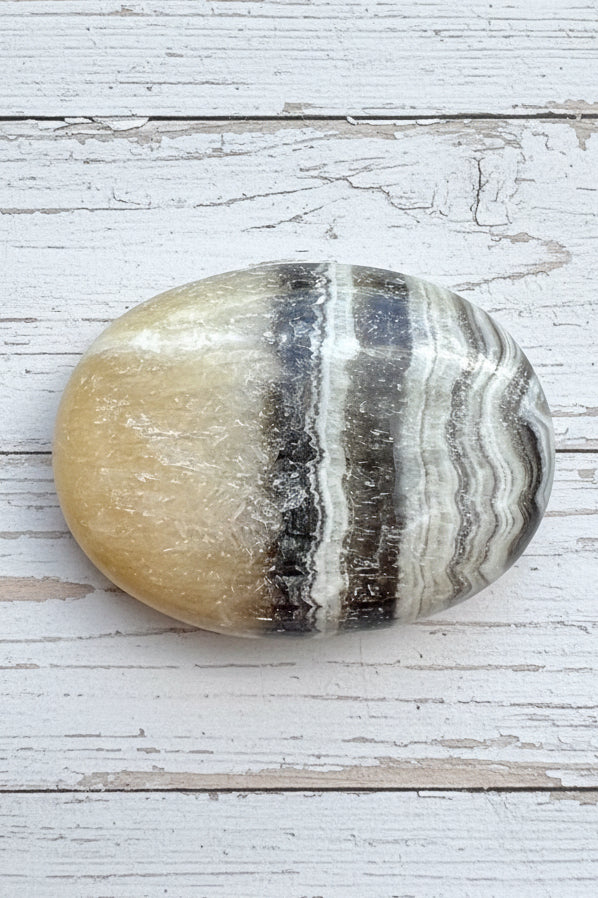 Zebra Calcite Palmstone 87 grams ZCP01