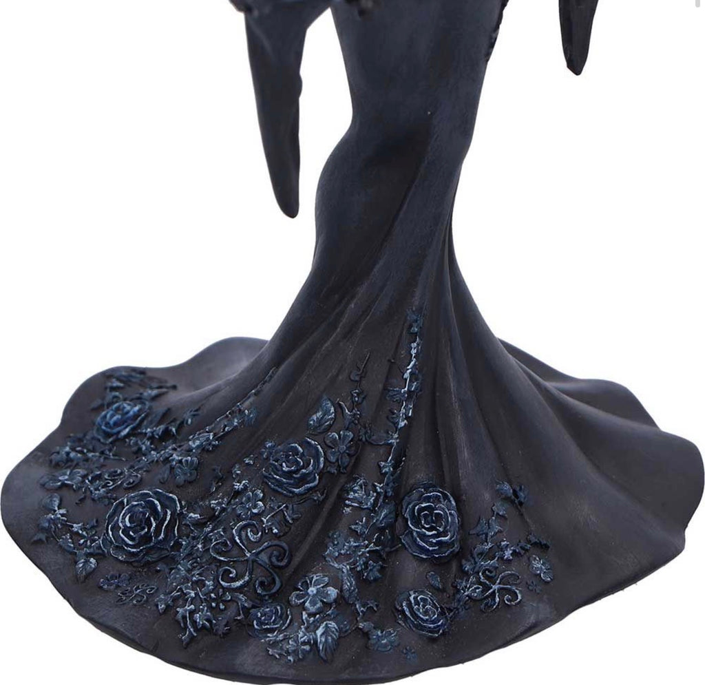 Femme Fatale: Warrior Gothic Ornament 20.3cm