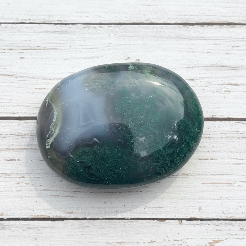 Moss Agate Palmstone 124 grams MAP02