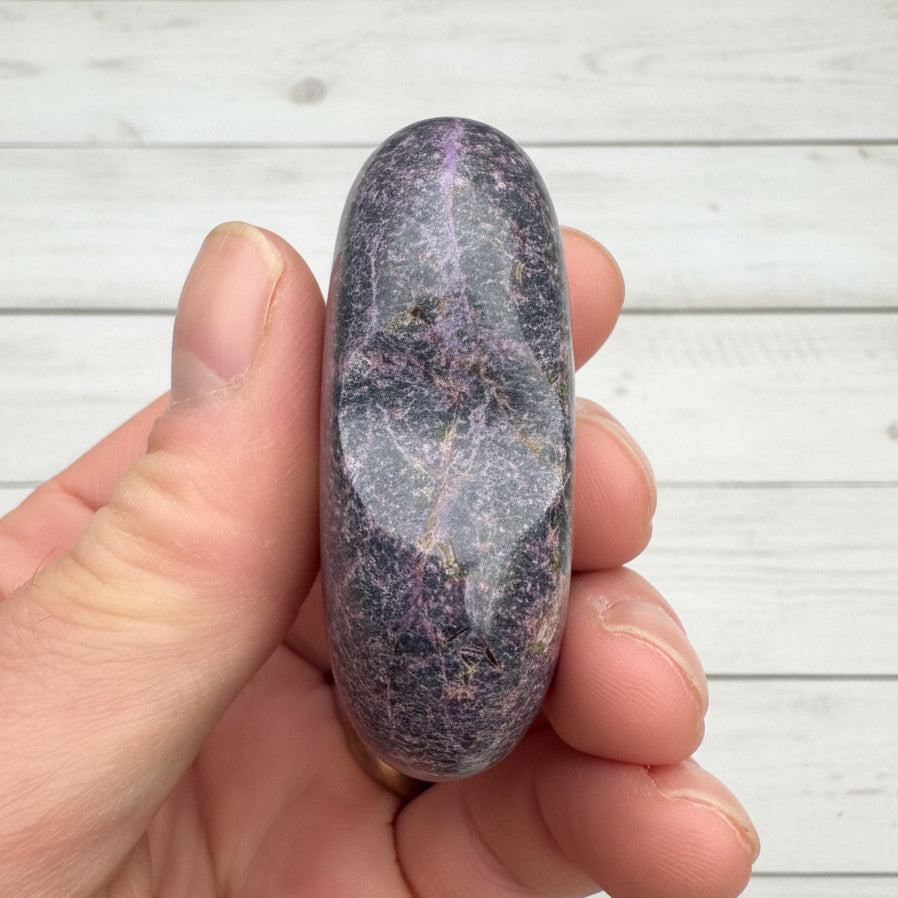 Stichtite Heart Crystal 81 grams AH11