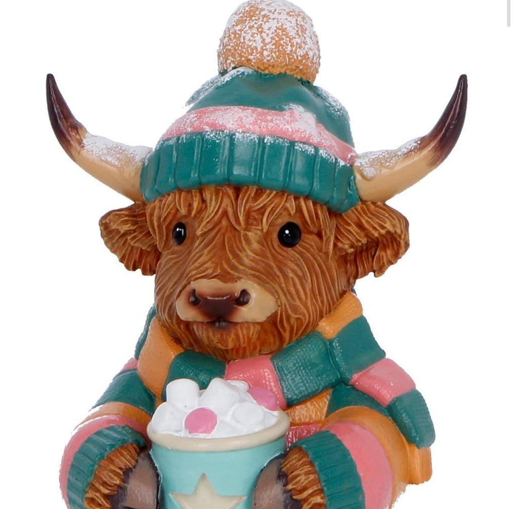 Winter Highland Cow Hot Cocoa 12.3cm