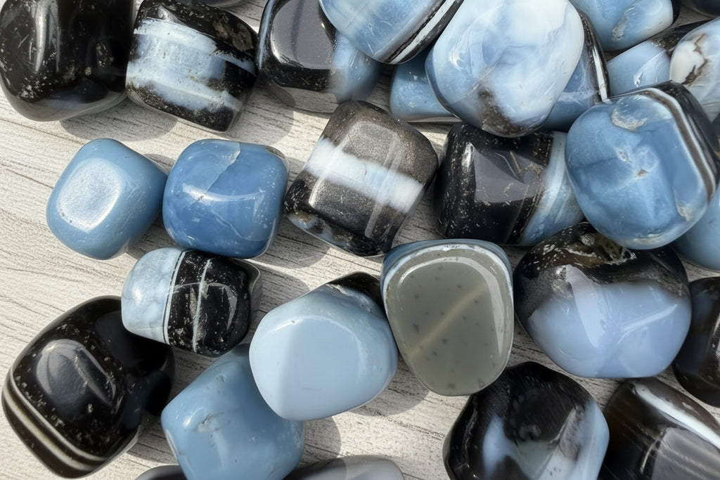 Owyhee Blue Opal Tumblestone 2-3 cm