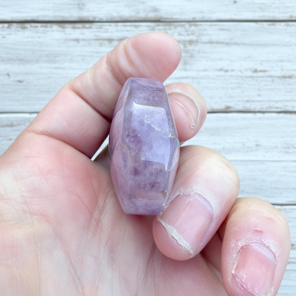 Mexican Amethyst Lace Agate Palmstone 50 grams ALAP09