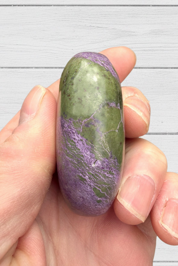 Atlantisite Stichtite Palmstone 90 grams AP05