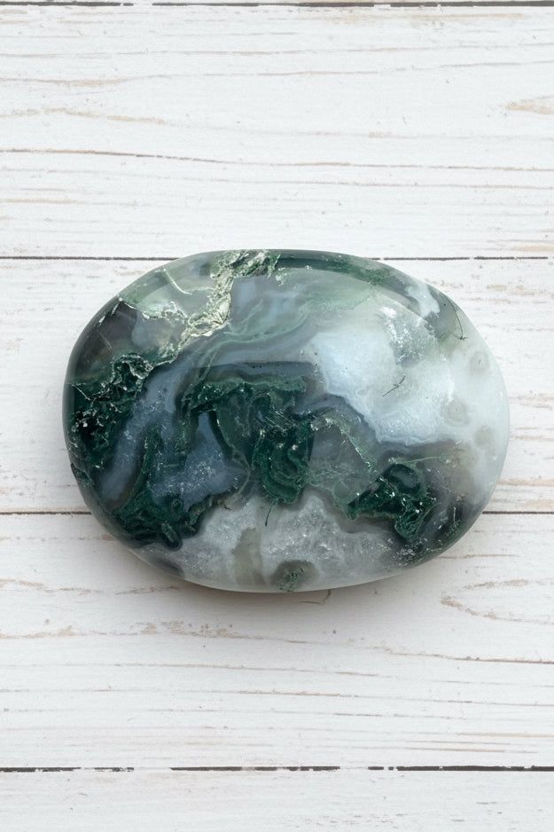 Moss Agate Palmstone 108 grams MAP03