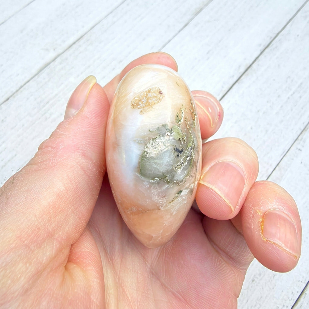 Stilbite Crystal Heart with Green Heulandite 100 grams AH01