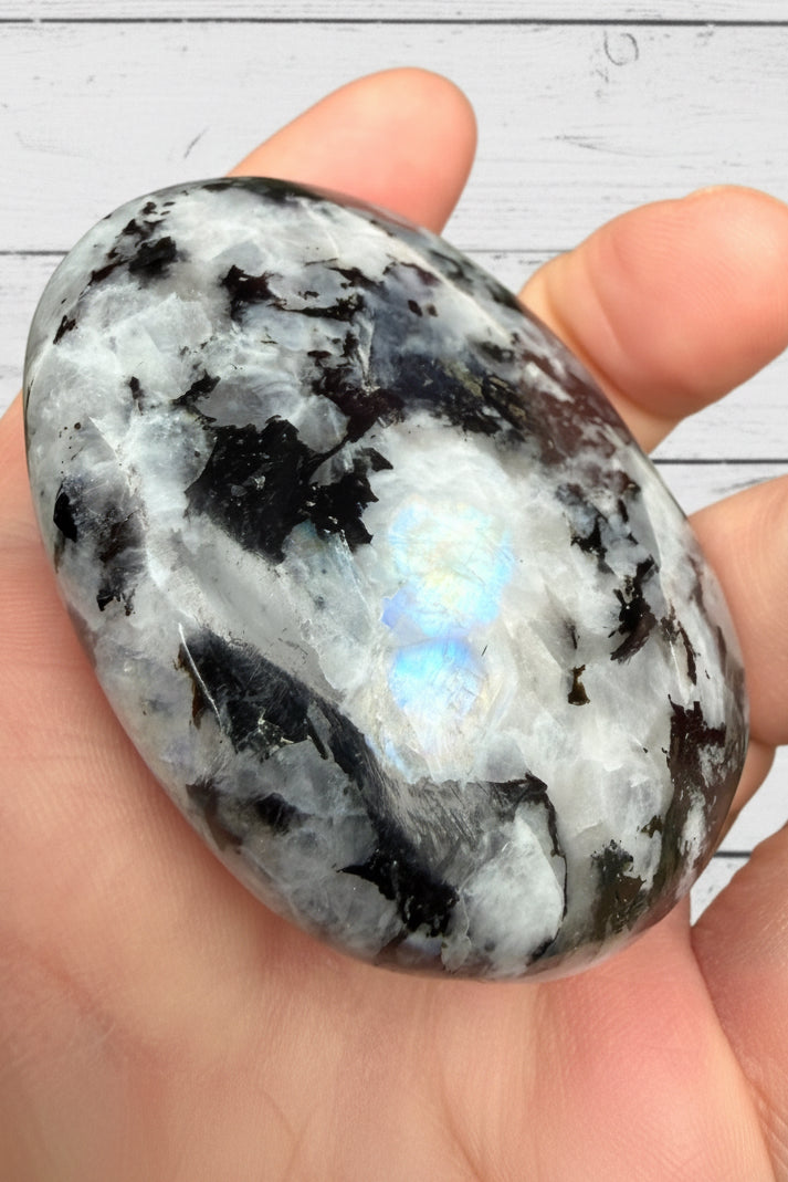 Rainbow Moonstone Palmstone 106 grams RMP08