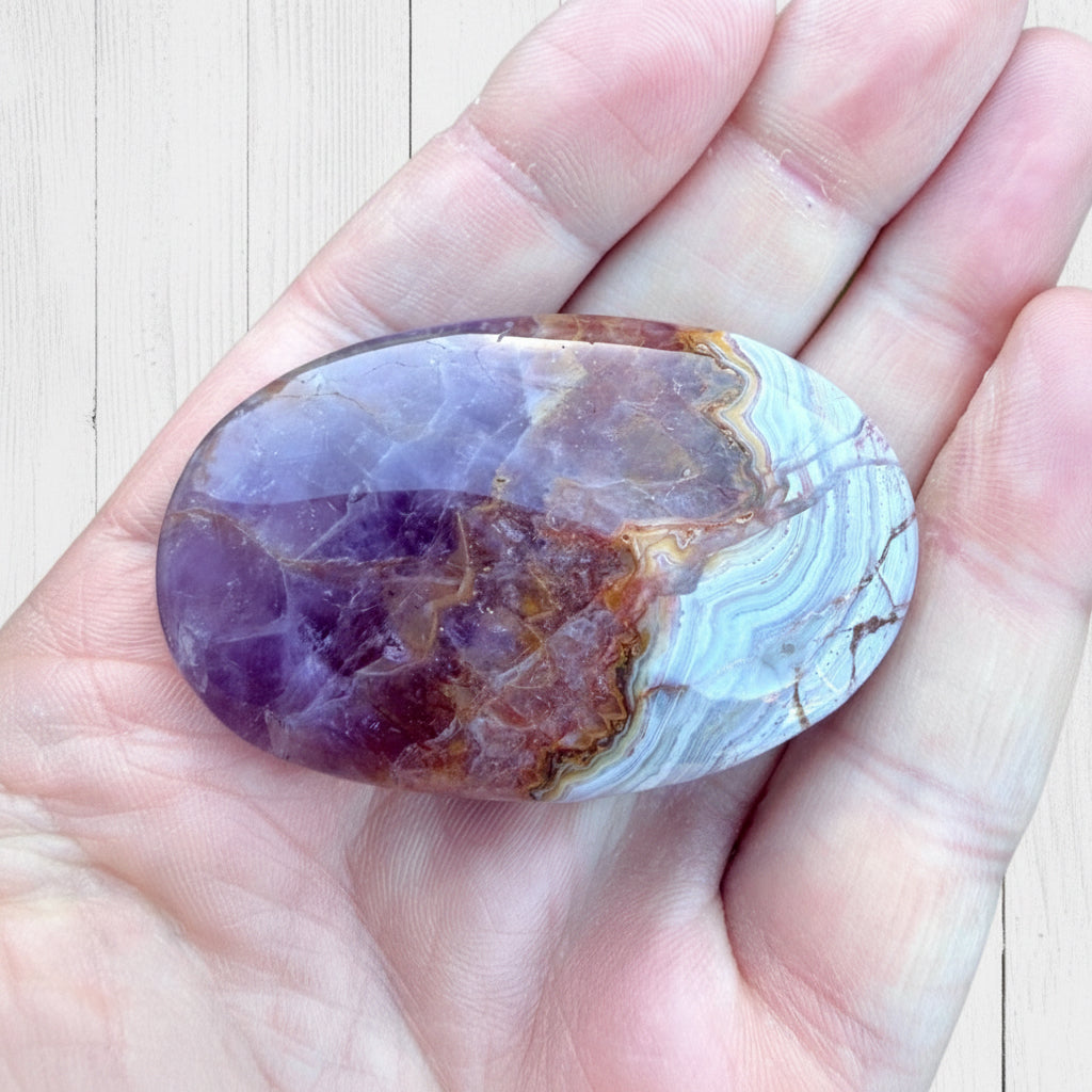 Mexican Amethyst Lace Agate Palmstone 52 grams ALAP06