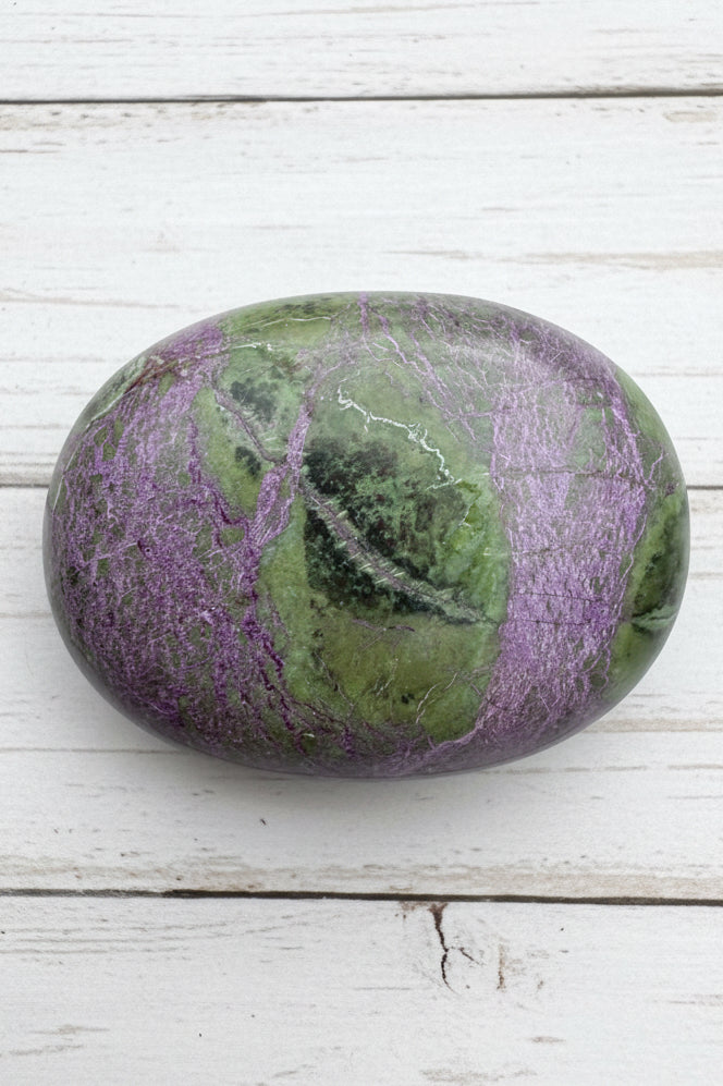 Atlantisite Stichtite Palmstone 108 grams AP01