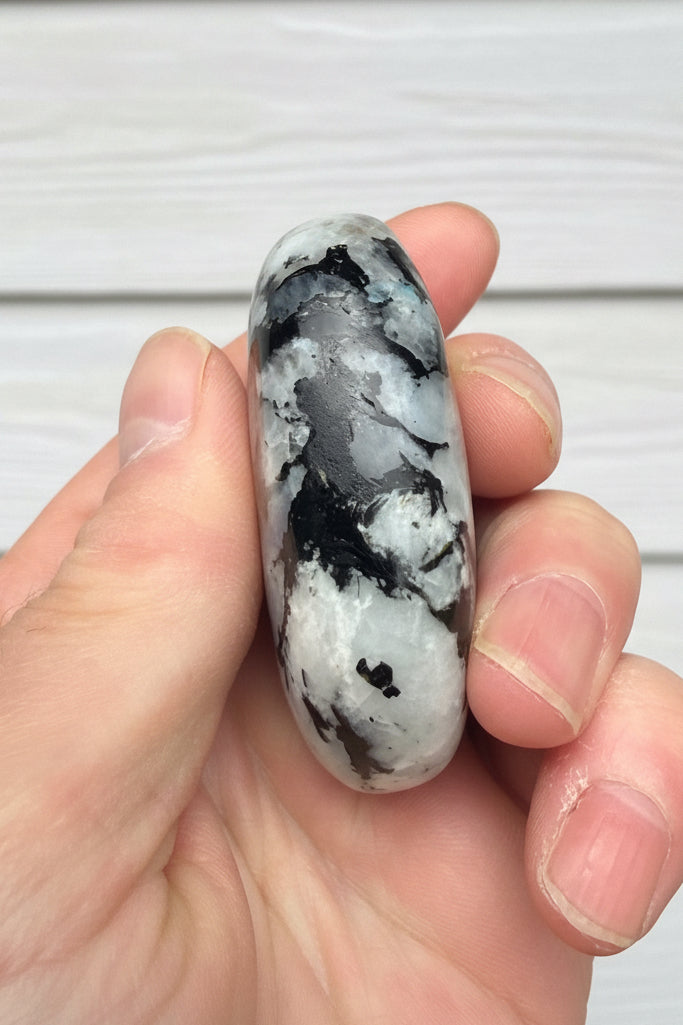 Rainbow Moonstone Palmstone 101 grams RMP10