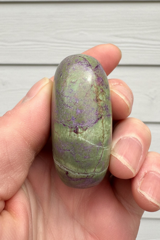 Atlantisite Stichtite Palmstone 87 grams AP08
