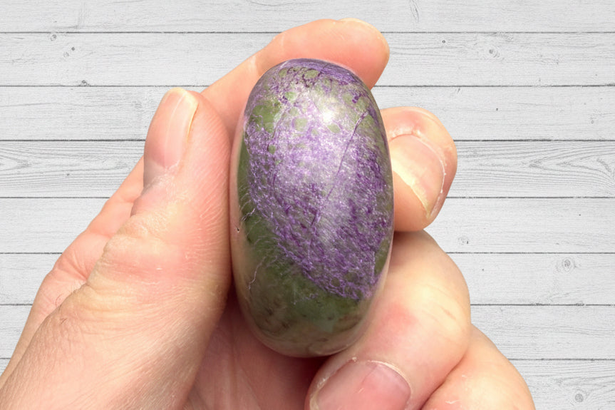 Atlantisite Stichtite Palmstone 90 grams AP05