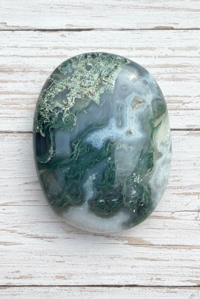 Moss Agate Palmstone 108 grams MAP03