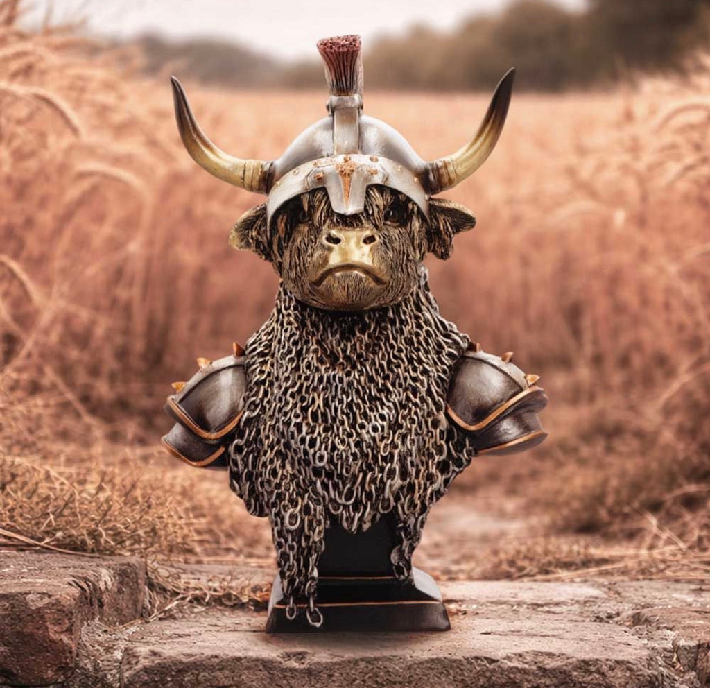 Highland Guard Armoured Highland Cow 26.7cm
