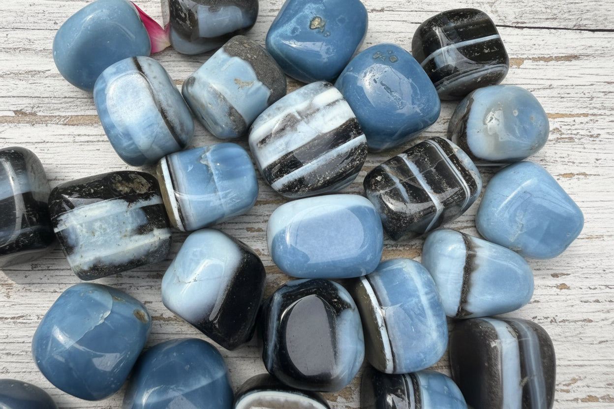 Owyhee Blue Opal Tumblestone 2-3 cm