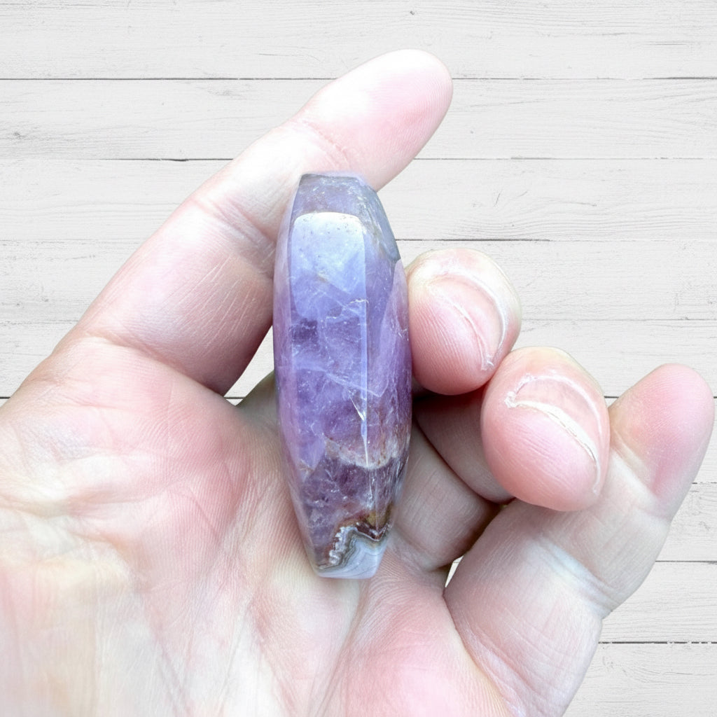 Mexican Amethyst Lace Agate Palmstone 50 grams ALAP09