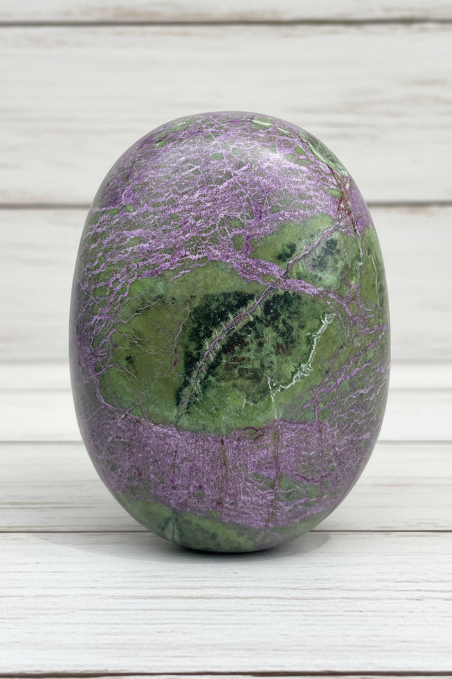 Atlantisite Stichtite Palmstone 108 grams AP01