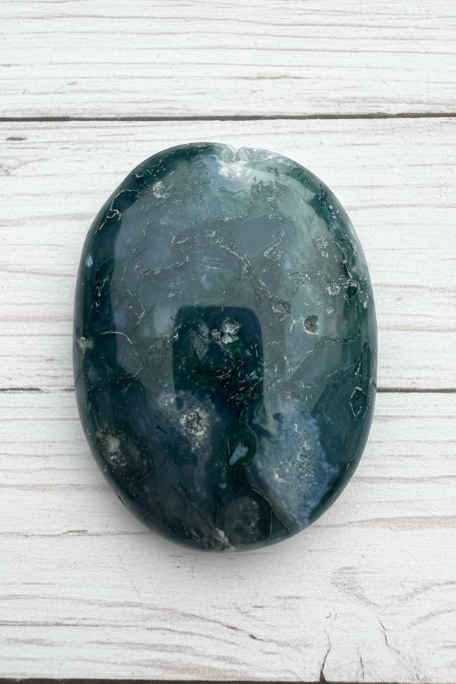 Moss Agate Palmstone 98 grams MAP08