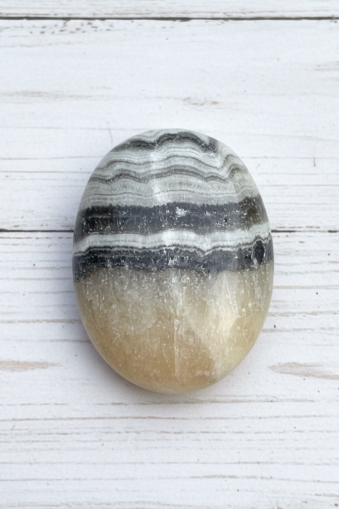 Zebra Calcite Palmstone 87 grams ZCP01