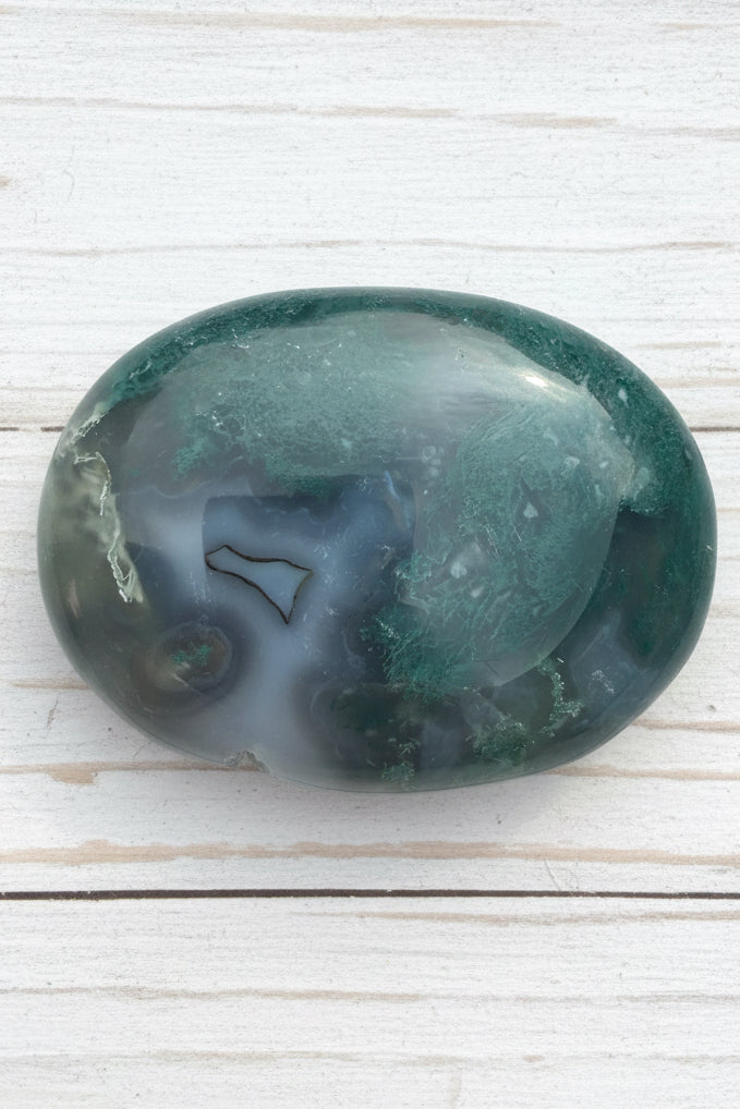 Moss Agate Palmstone 124 grams MAP02