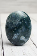 Moss Agate Palmstone 98 grams MAP08