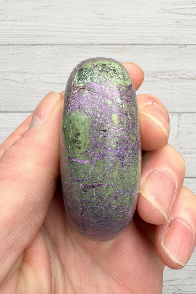 Atlantisite Stichtite Palmstone 108 grams AP01