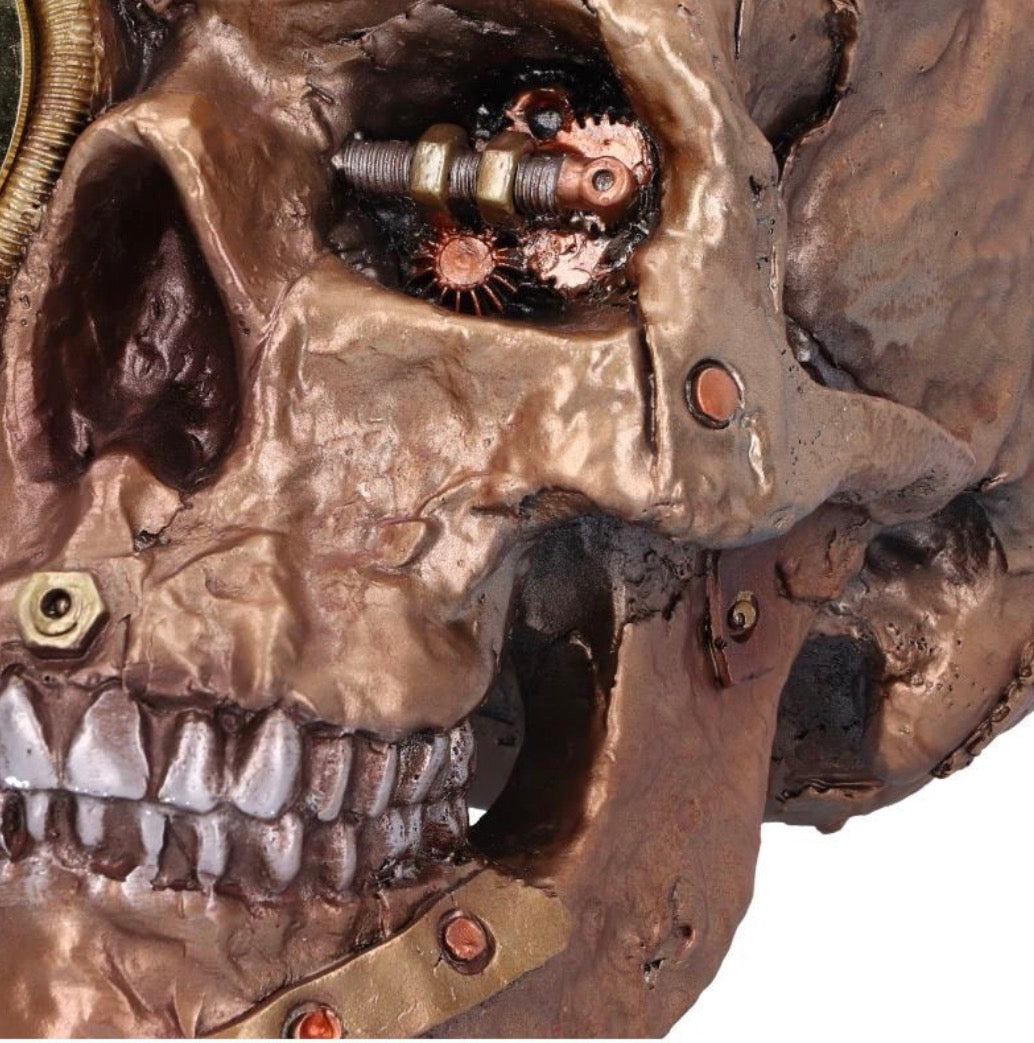Scrapped Steampunk Skull Clock 19cm