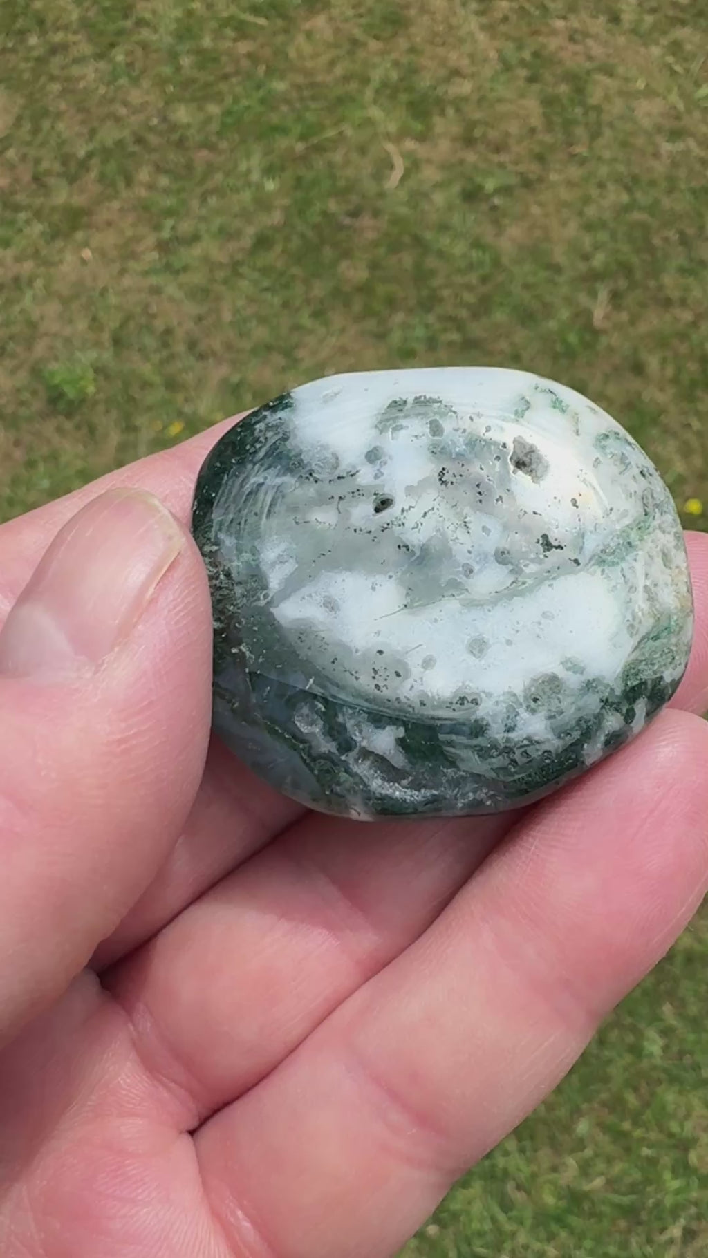 Moss Agate Palmstone 33 grams MAP3