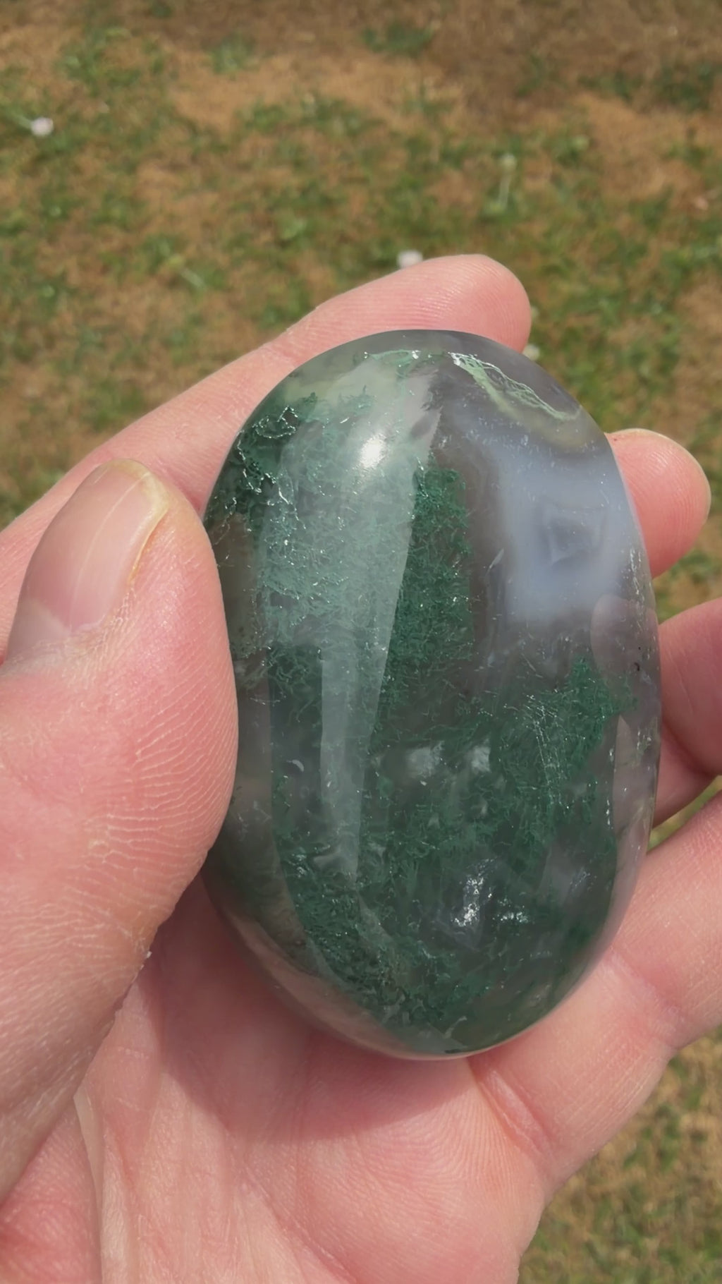Moss Agate Palmstone 124 grams MAP02